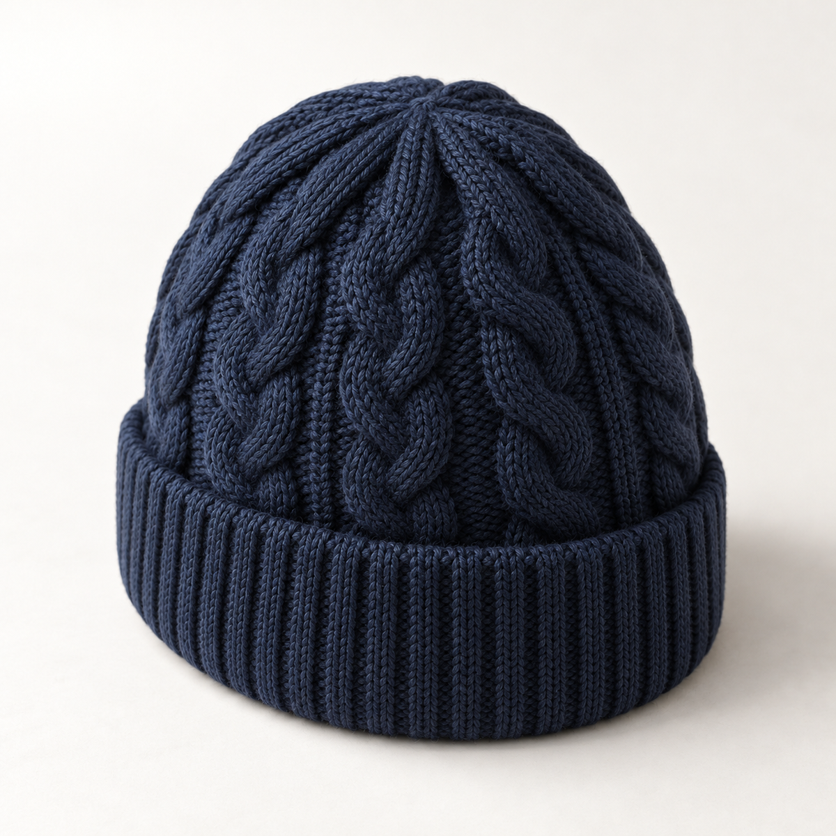 Fjord Cable Beanie in navy: crown and rear construction